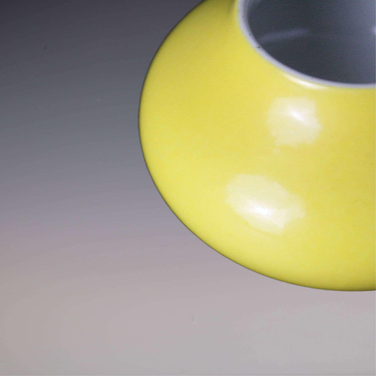 An Exquisite Yellow Glazed Water Pot - 3