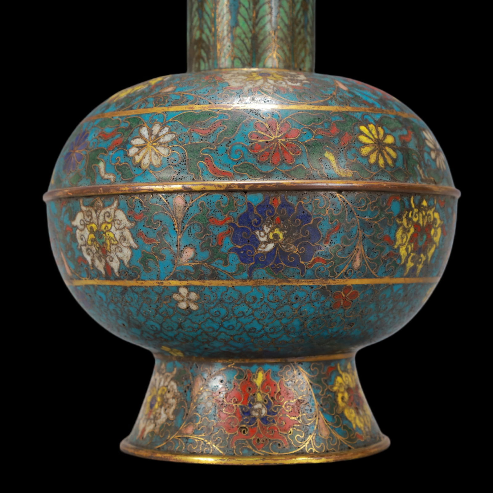 A Exquisite Cloisonne Lotus Pattern Double-Ears Vase - 3