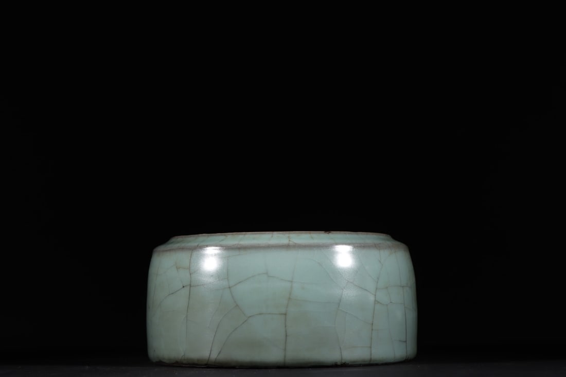 An Exquisite Guan yao Celadon Glazed Box - 4