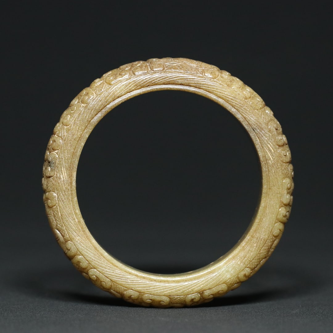 An Exquisite White Jade Beast-Face Pattern Dragon Pattern Bracelets - 2