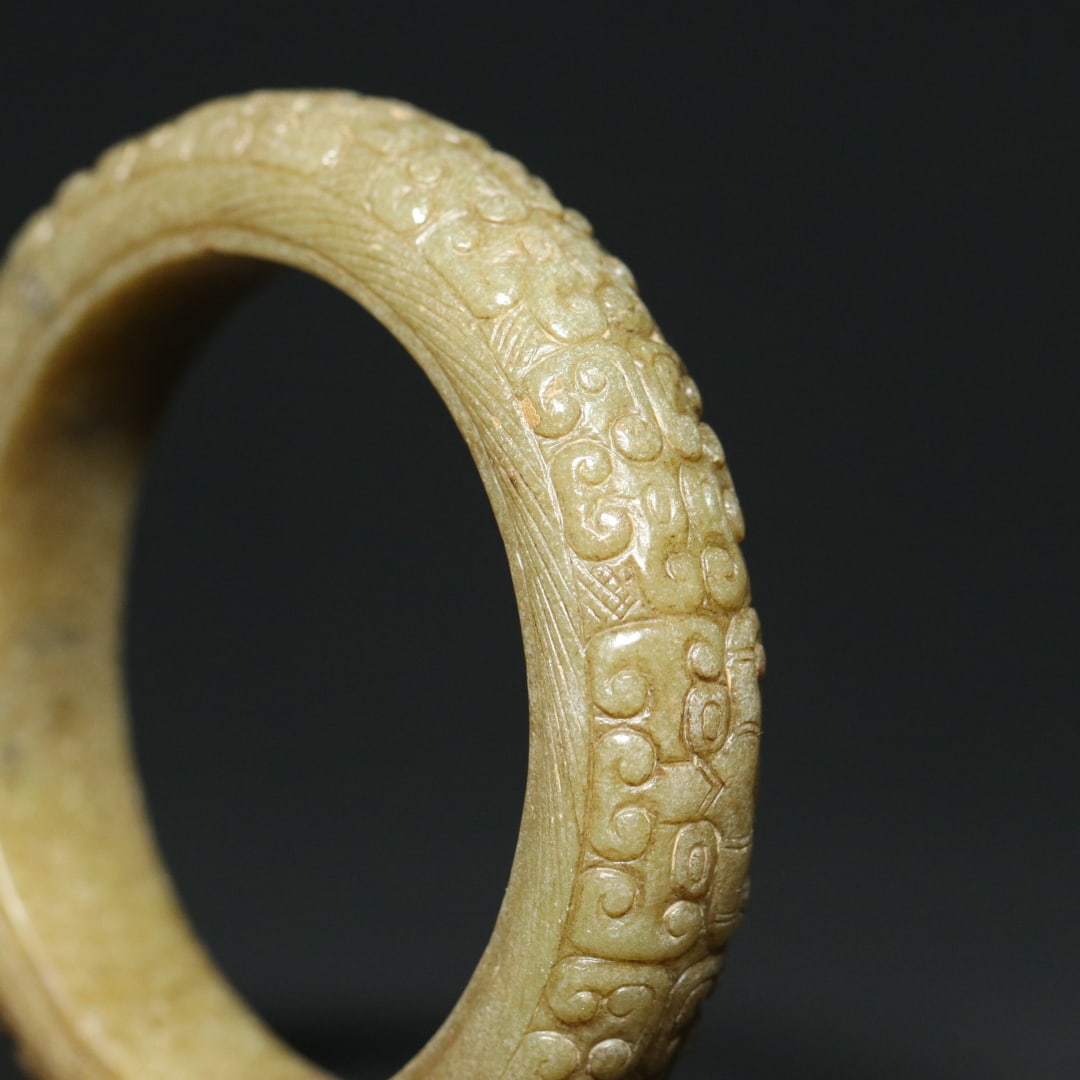 An Exquisite White Jade Beast-Face Pattern Dragon Pattern Bracelets - 4