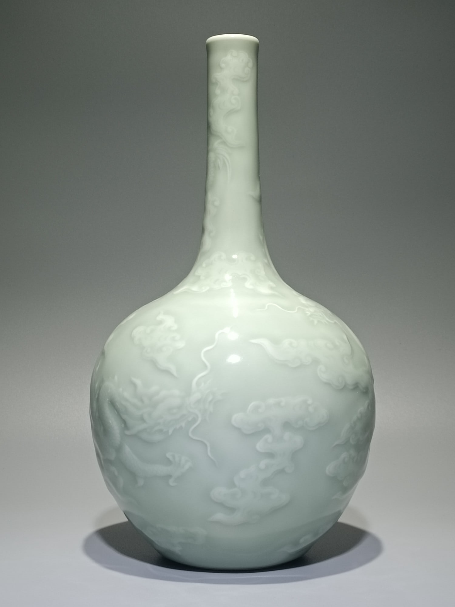 An Exquisite Celadon Glazed Dragon Pattern Vase - 3