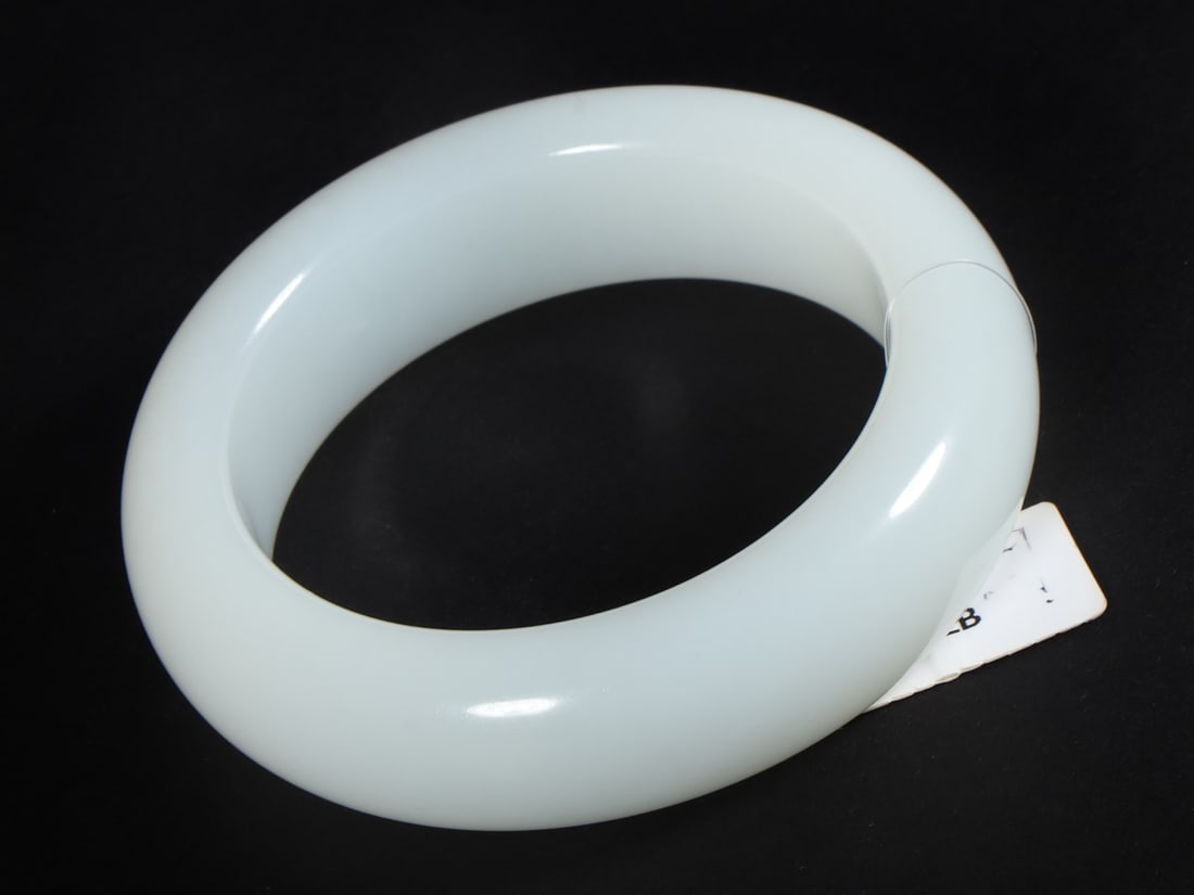 An Exquisite White Jade Bracelets - 9