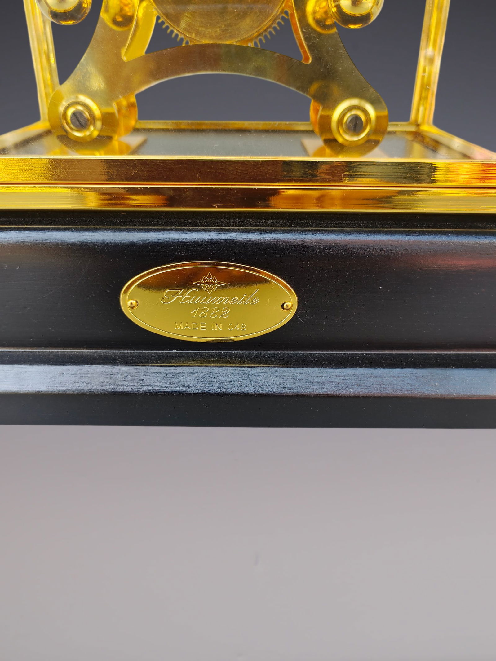 An Exquisite Gilt Bronze Clock - 5