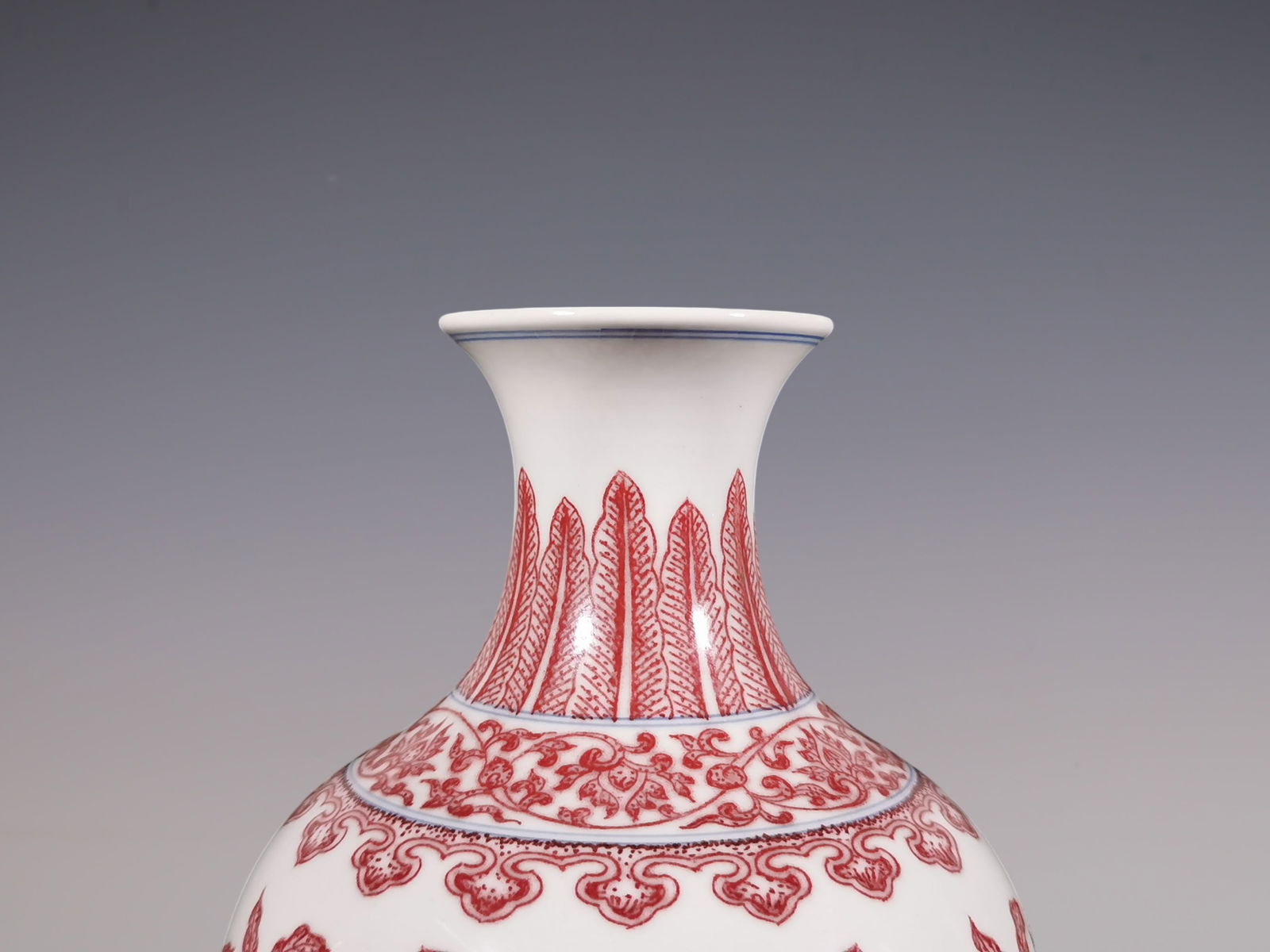 An Exquisite Underglaze-Red Flower and Fruit Pattern Vase - 2