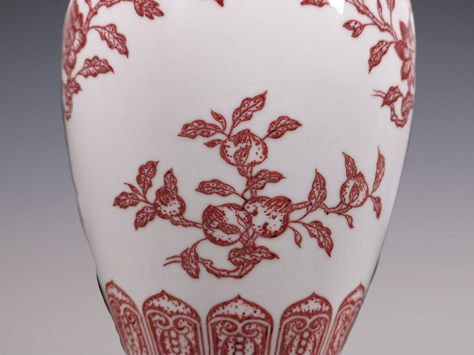An Exquisite Underglaze-Red Flower and Fruit Pattern Vase - 3