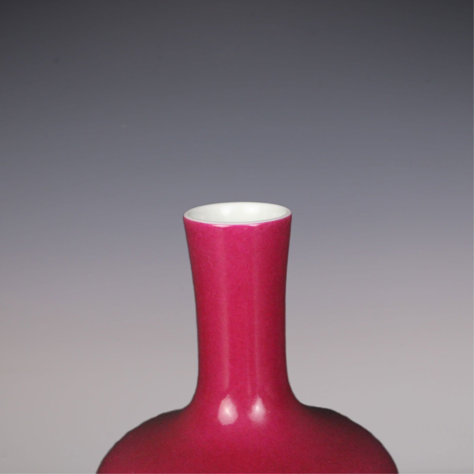 An Exquisite Ruby Red-Glazed Vase - 3