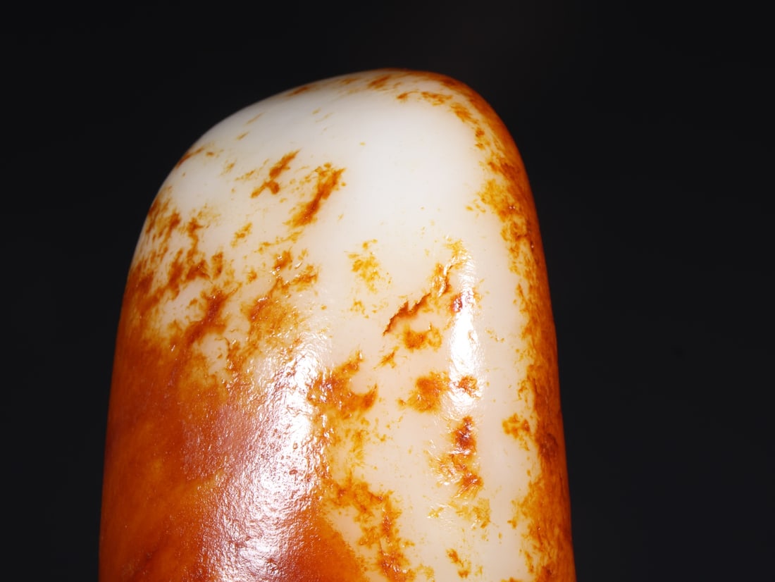 An Exquisite White Jade Ornament - 6