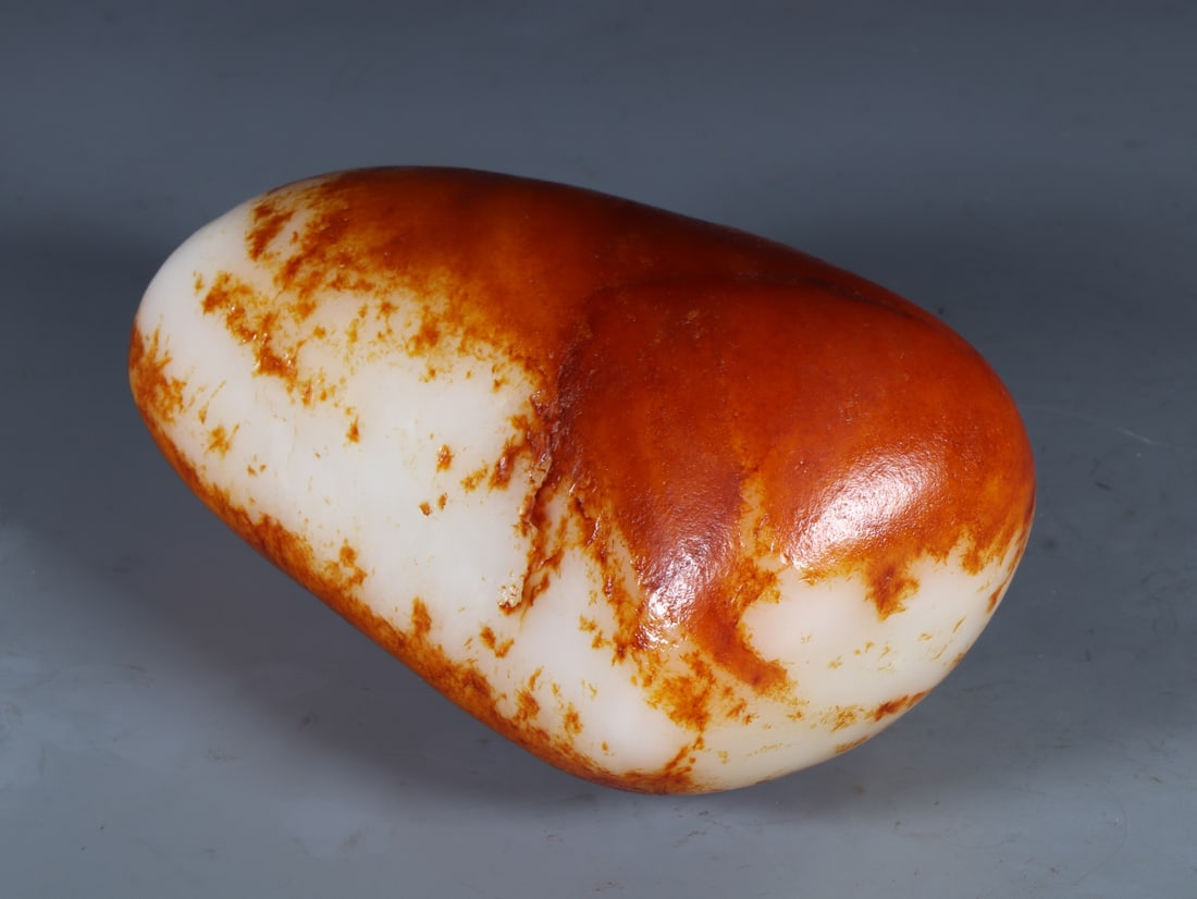 An Exquisite White Jade Ornament - 9