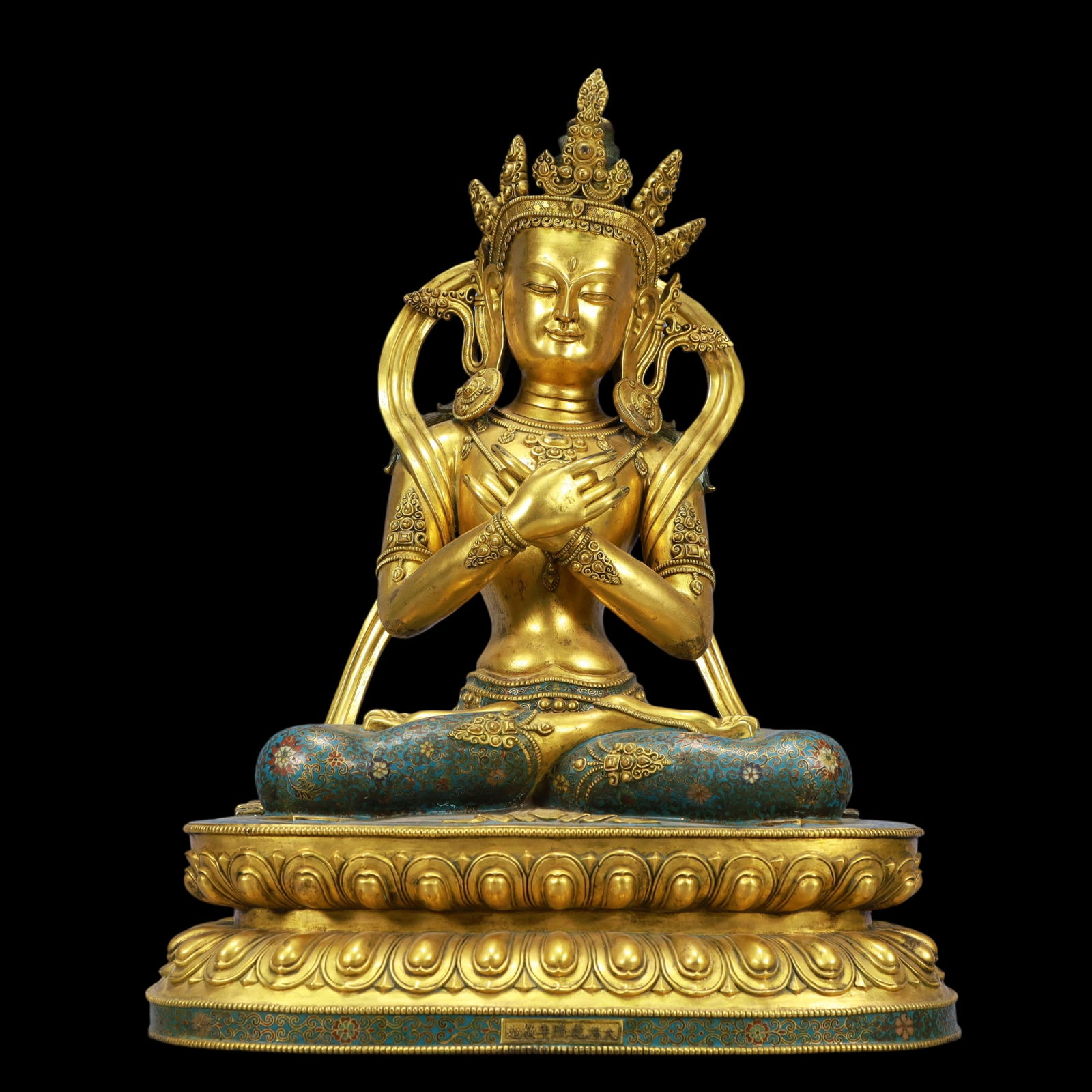 A Exquisite Cloisonne Statue of Avalokitesvara Ornament: A Exquisite Cloisonne Statue of Avalokitesvara Ornament Qing Dynasty, China Qianlong Six-character Mark Size:46cmx29cmx58cm Weight:28250g (The Dimensions Of All Batches Are Manually Measured.If You