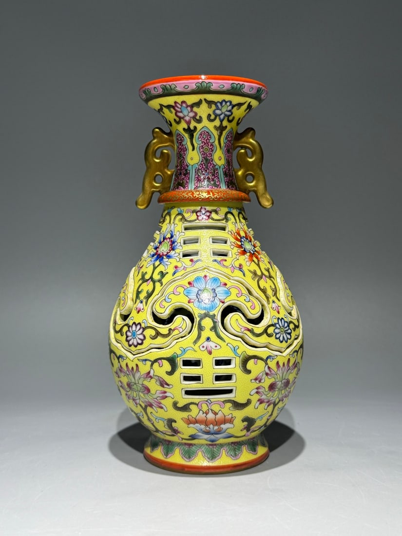 An Exquisite Famille-Rose Lotus Pattern Double-Ears Vase: An Exquisite Famille-Rose Lotus Pattern Double-Ears Vase Qing Dynasty, China Qianlong Six-character Mark Size:20.5cmx10.8cm (The Dimensions Of All Batches Are Manually Measured.If You Need More