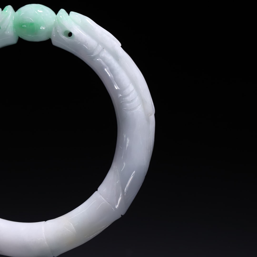 An Exquisite Jadeite Bracelets - 8