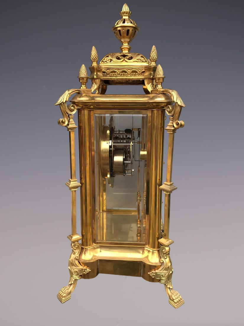 An Exquisite Gilt Bronze Clock - 3