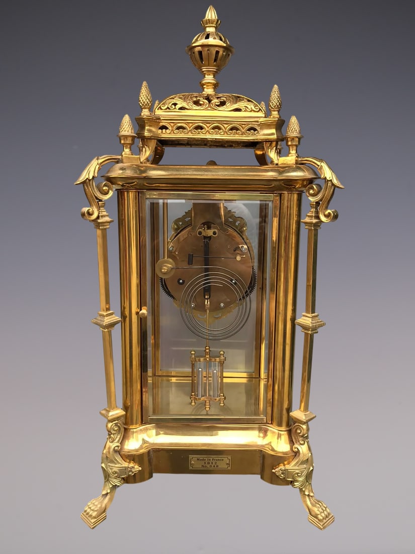 An Exquisite Gilt Bronze Clock - 4