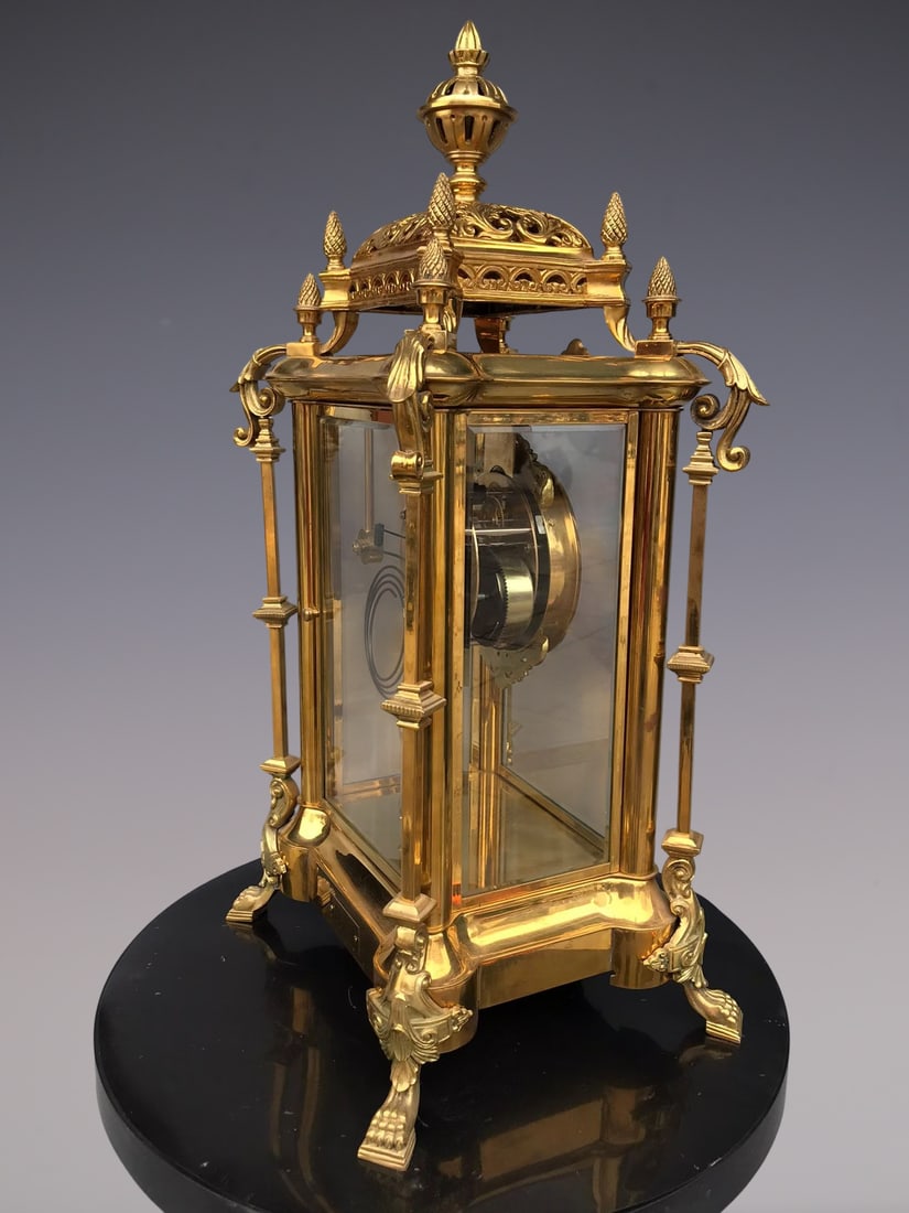 An Exquisite Gilt Bronze Clock - 5