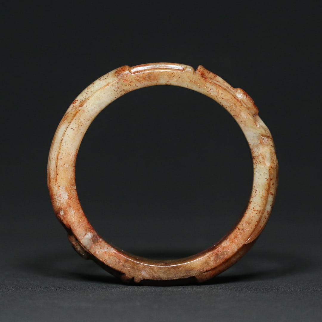 An Exquisite White Jade Figure Pattern Bracelets - 2