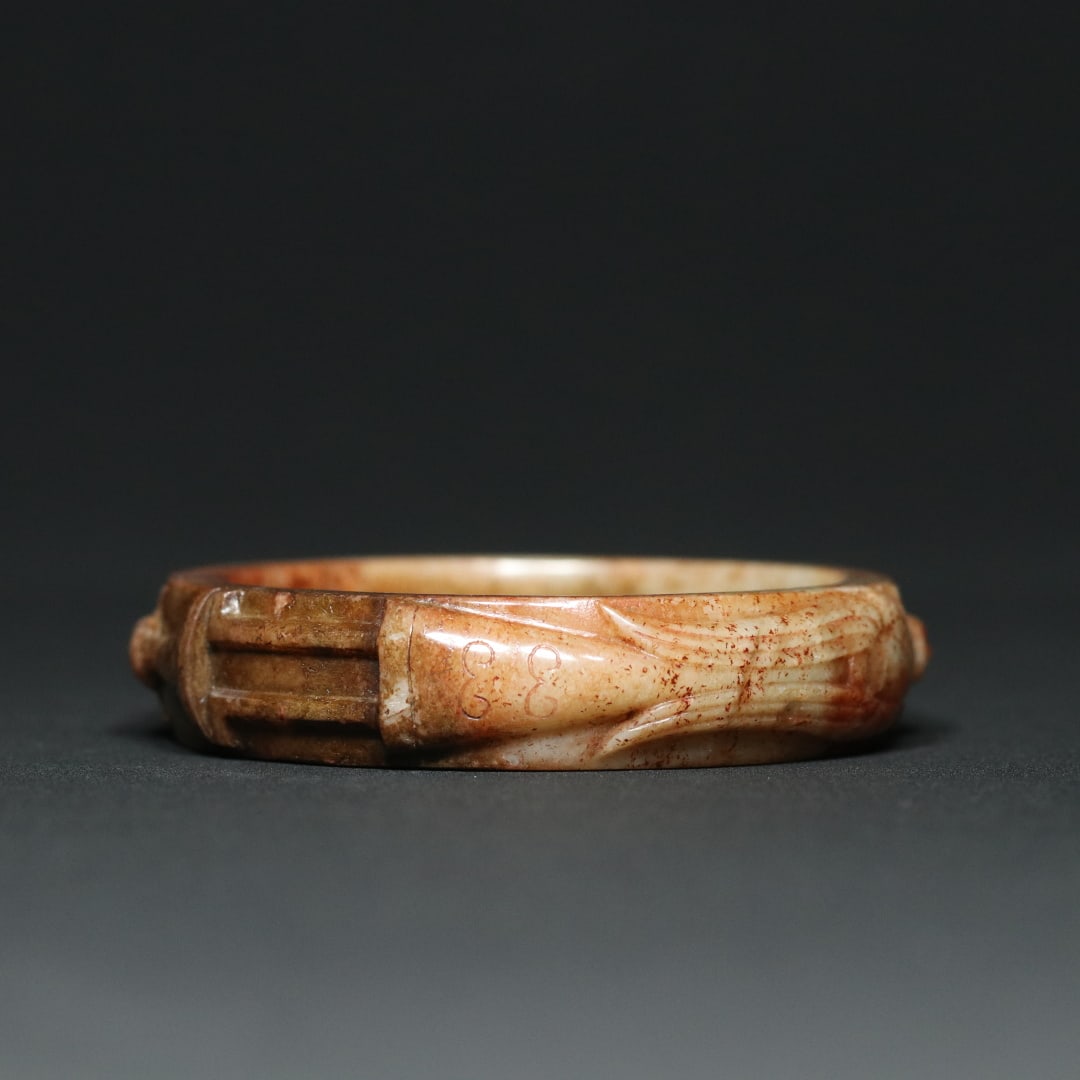 An Exquisite White Jade Figure Pattern Bracelets - 9