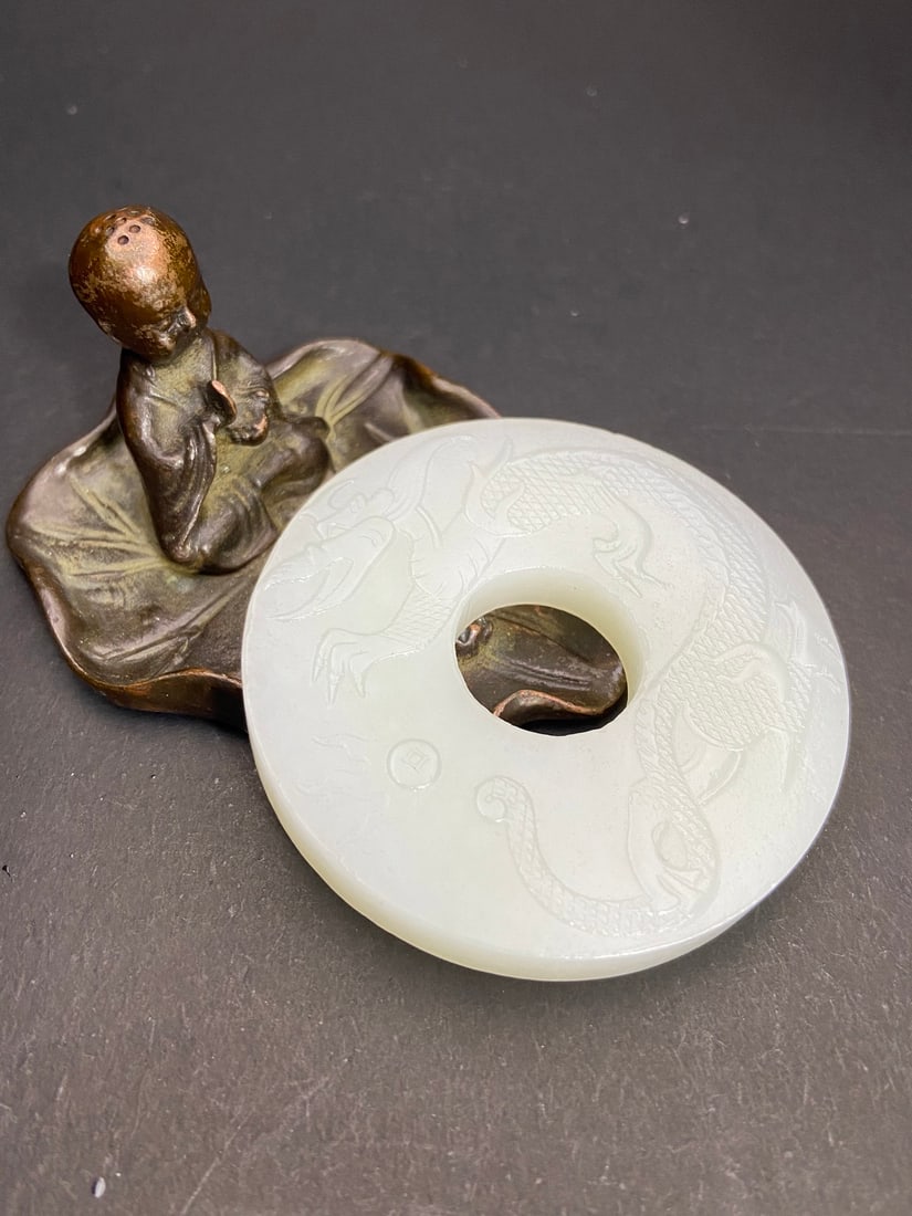 An Exquisite White Jade Auspicious Cloud Pattern Dragon Pattern Pendant - 2