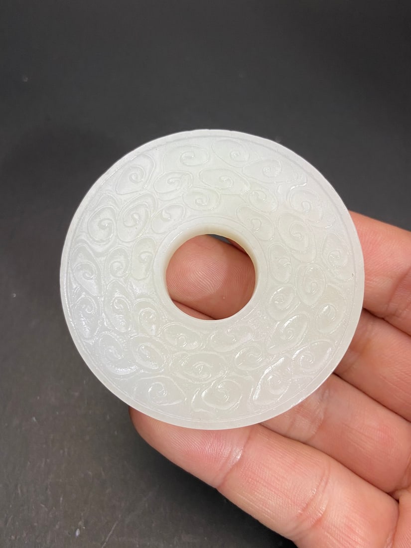 An Exquisite White Jade Auspicious Cloud Pattern Dragon Pattern Pendant - 9