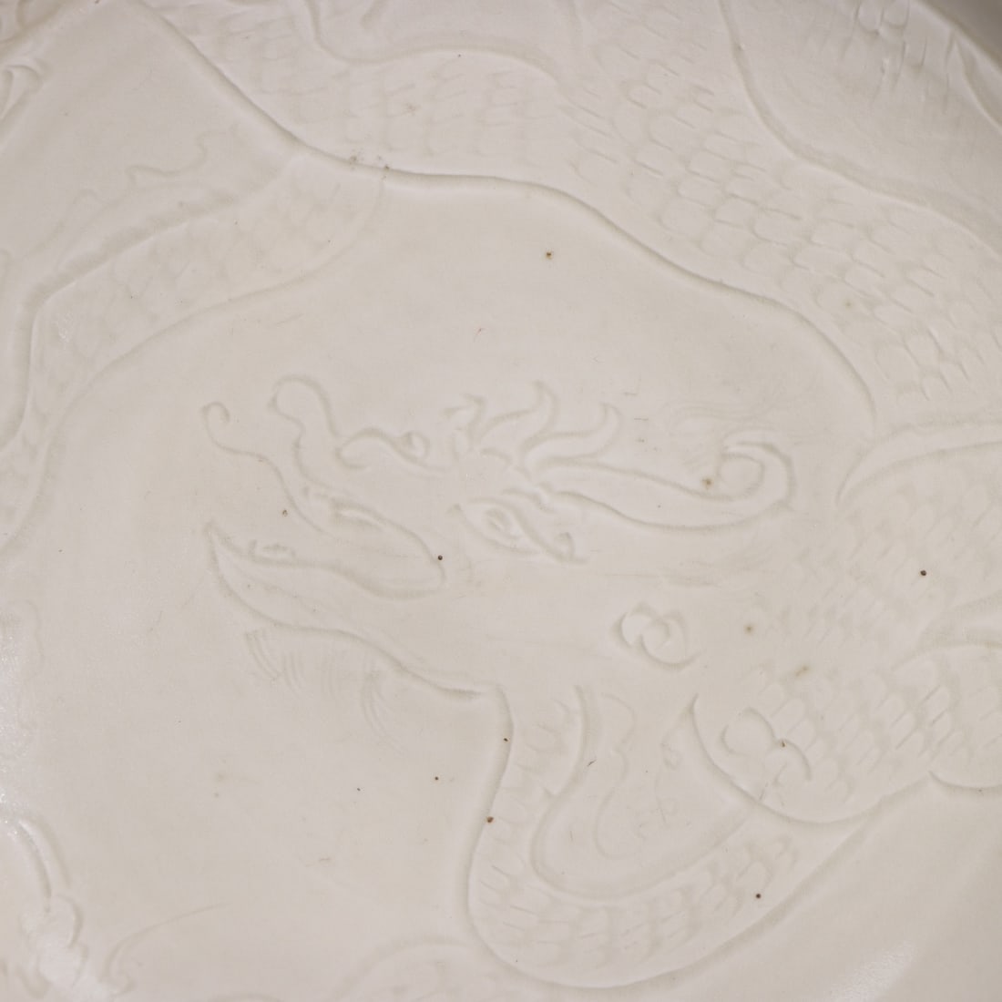 An Exquisite Ding yao Dragon Pattern Plate - 8