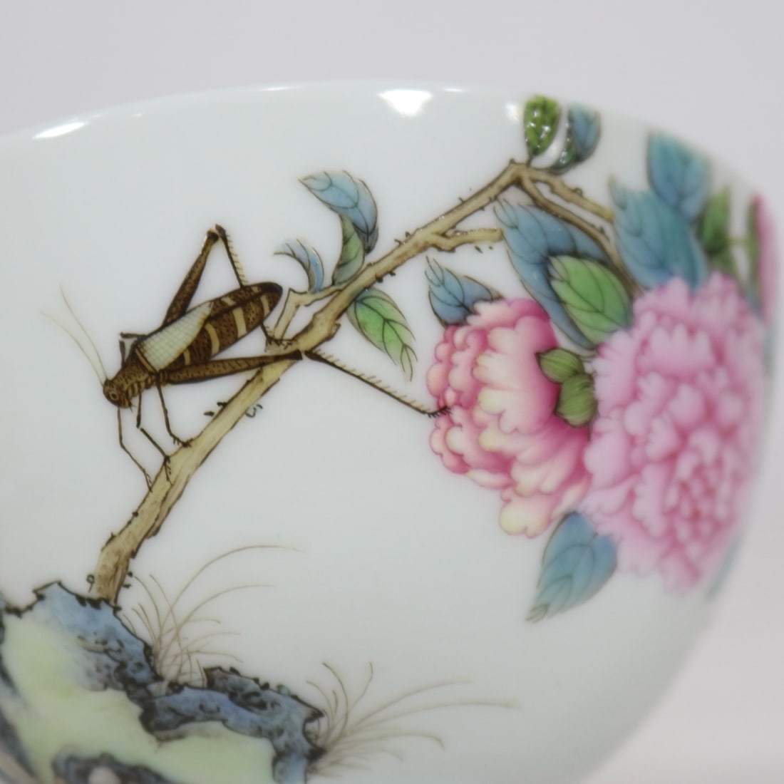 An Exquisite Enamel Flower Pattern with poem Cup - 5