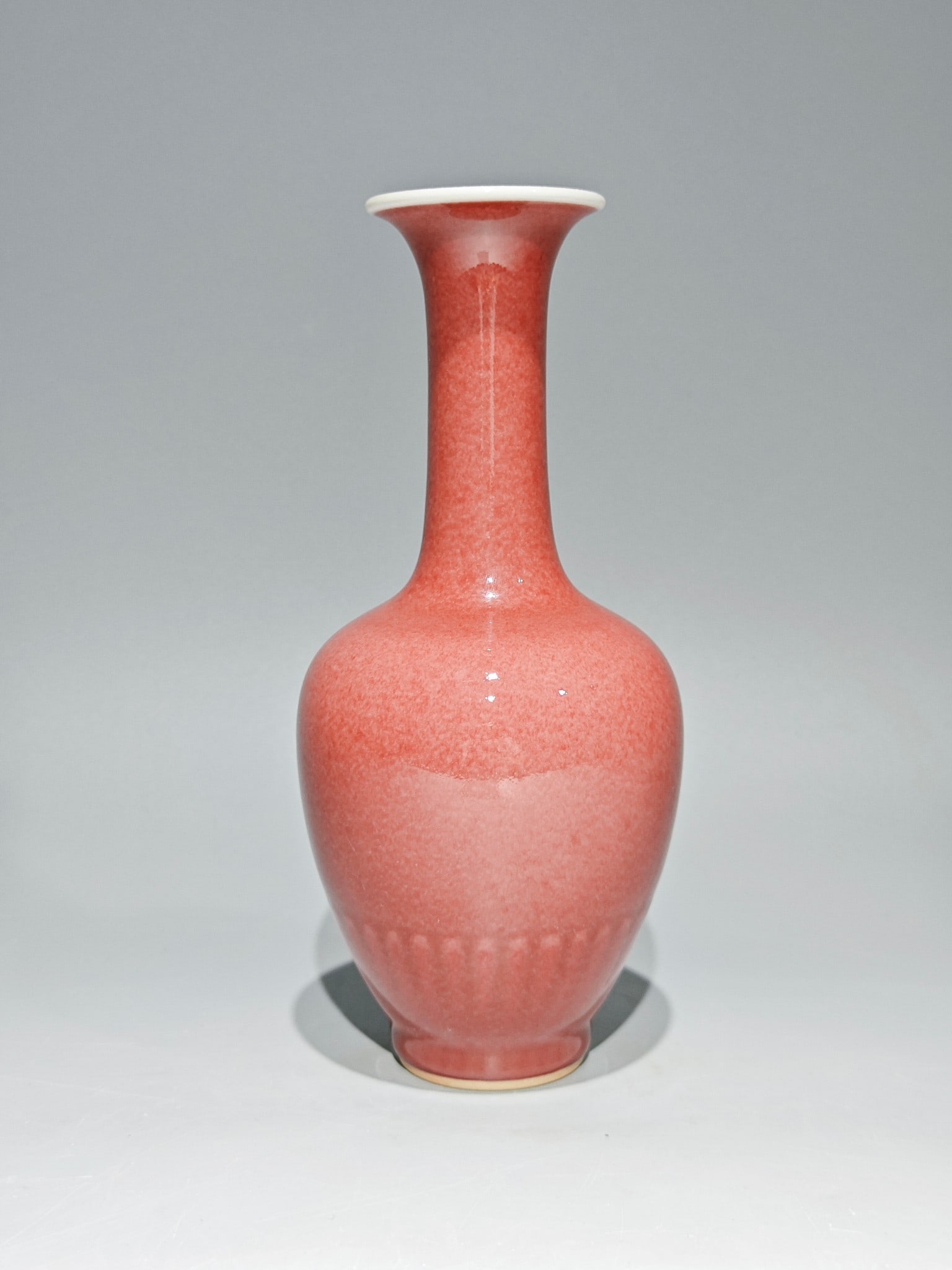 An Exquisite PeachBloom-Glazed Vase - 3