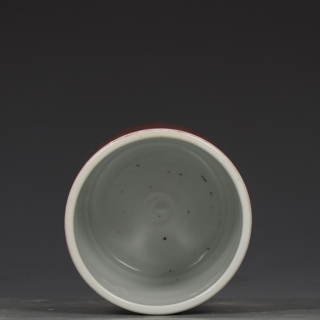 An Exquisite PeachBloom-Glazed Brush Pot - 8