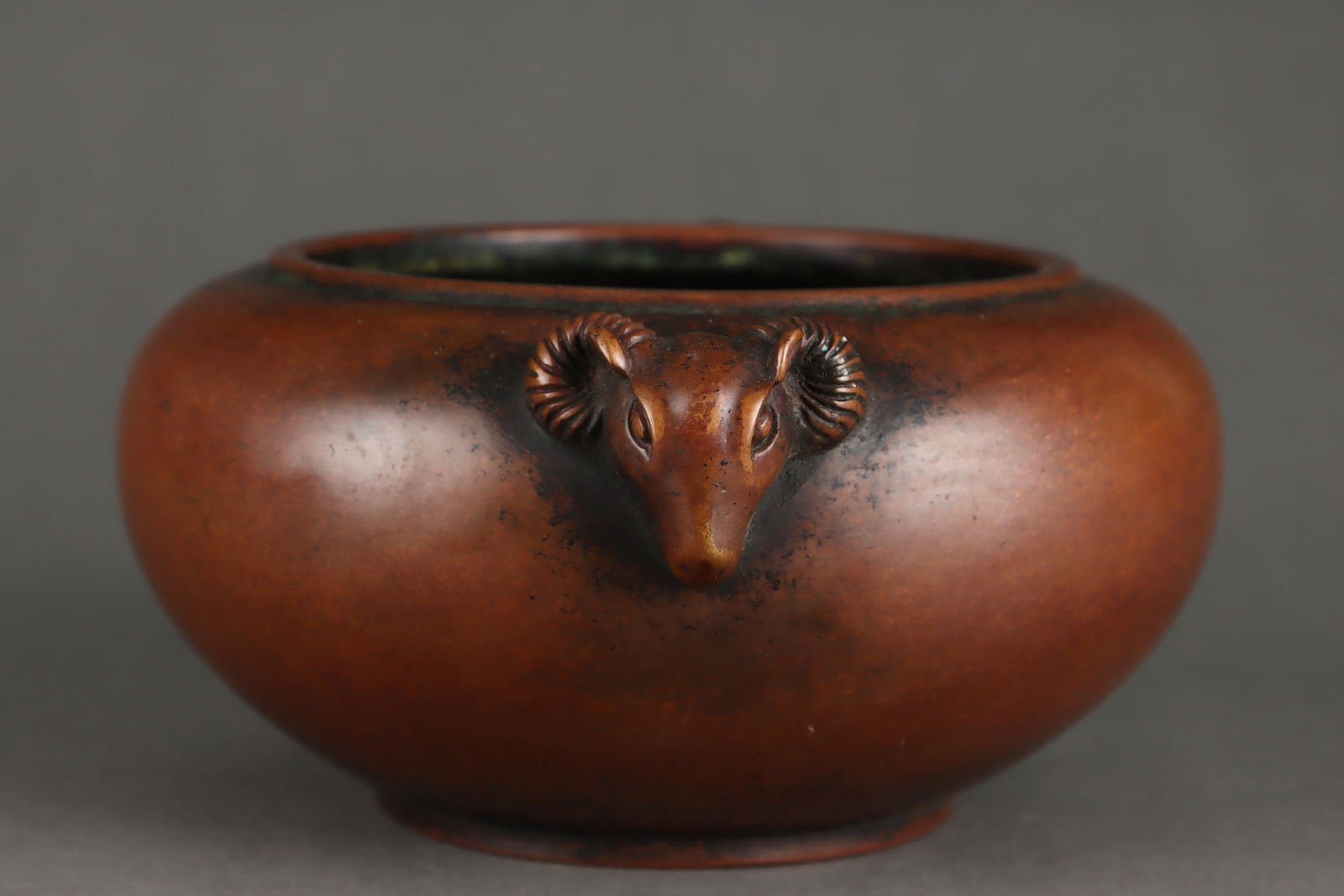 An Exquisite Bronze Double-Ears Censer - 2