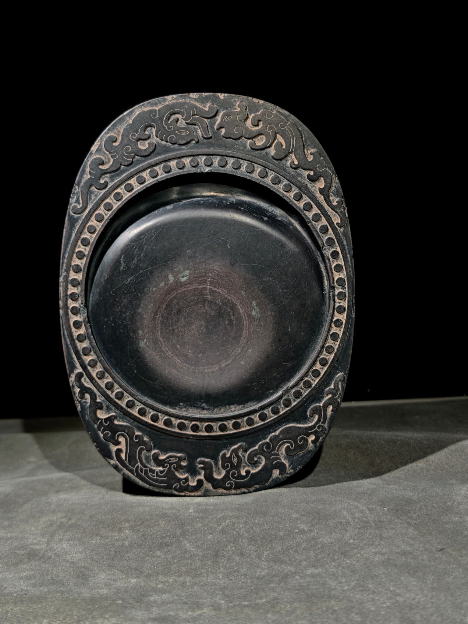 An Exquisite Dragon and Phoenix Pattern with poem Inkstone: An Exquisite Dragon and Phoenix Pattern with poem Inkstone Cheng qinwang Size:24.2cmx17.8cmx3.6cm (The Dimensions Of All Batches Are Manually Measured.If You Need More Detailed Information, Please