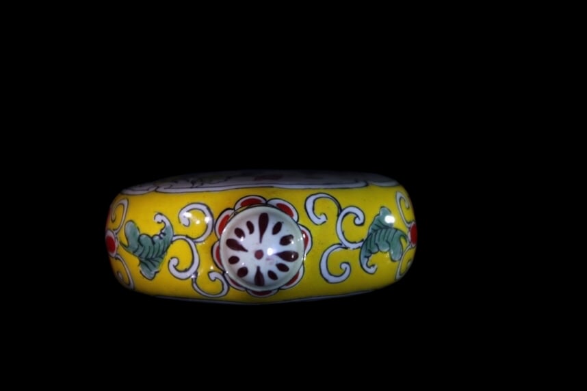 An Exquisite Cloisonne Fish and Lotus Pattern Snuff Bottle - 6