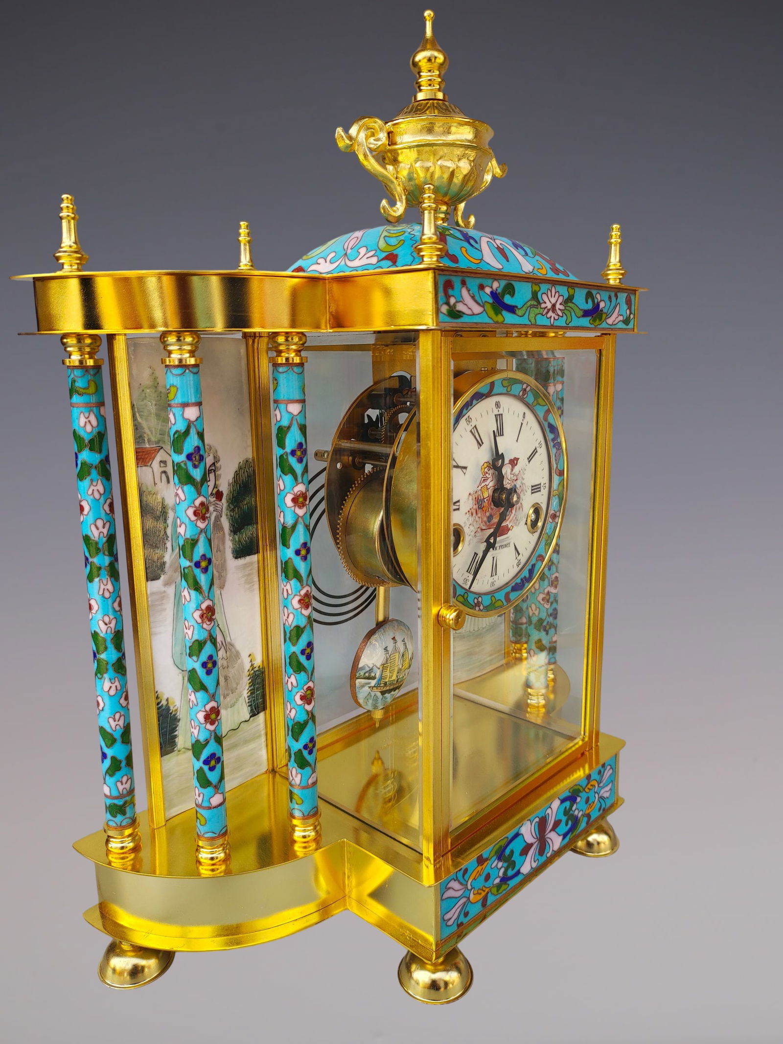 An Exquisite Gilt Bronze Lotus Pattern Landscape Pattern Clock - 3