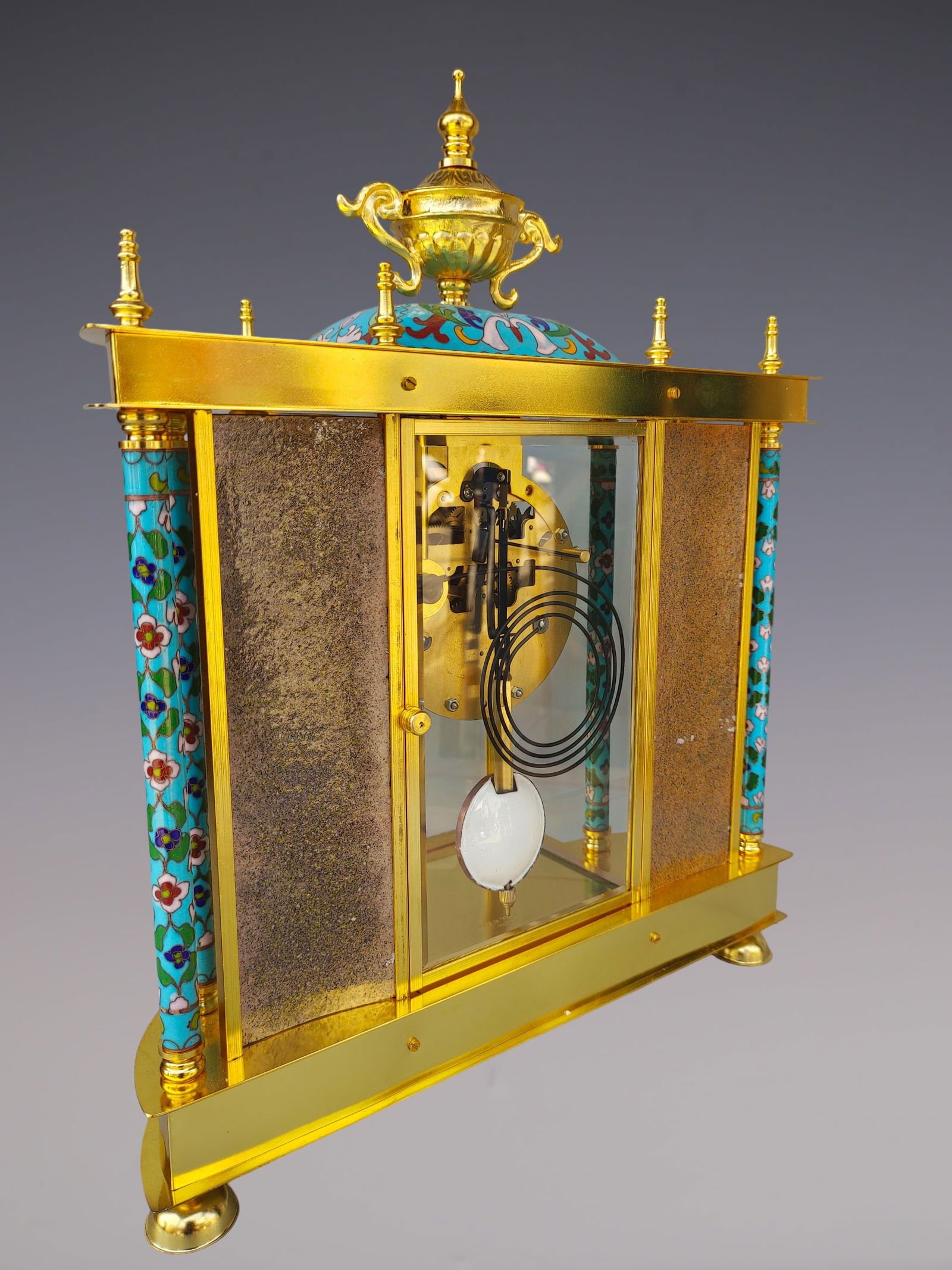 An Exquisite Gilt Bronze Lotus Pattern Landscape Pattern Clock - 6