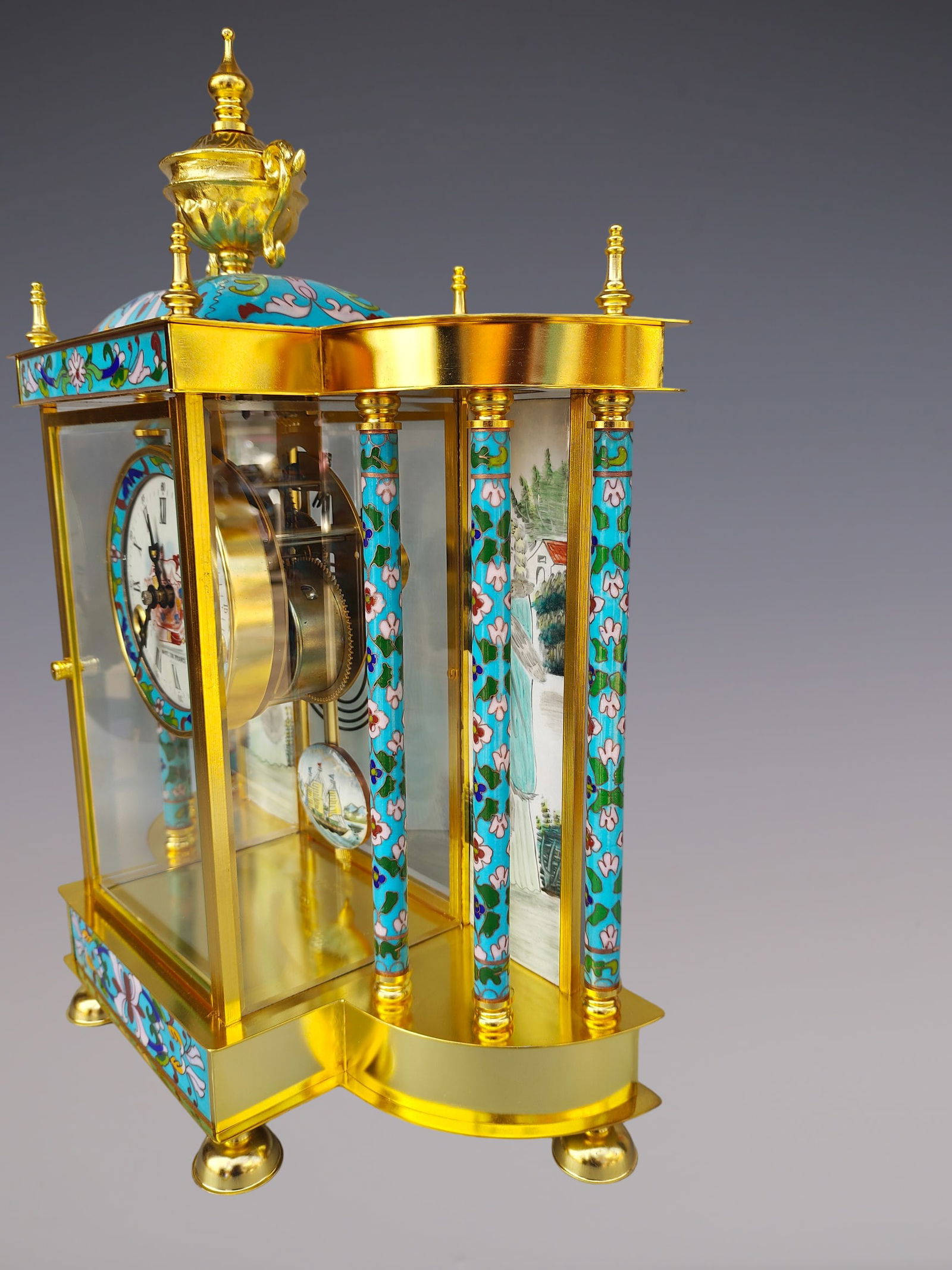 An Exquisite Gilt Bronze Lotus Pattern Landscape Pattern Clock - 7