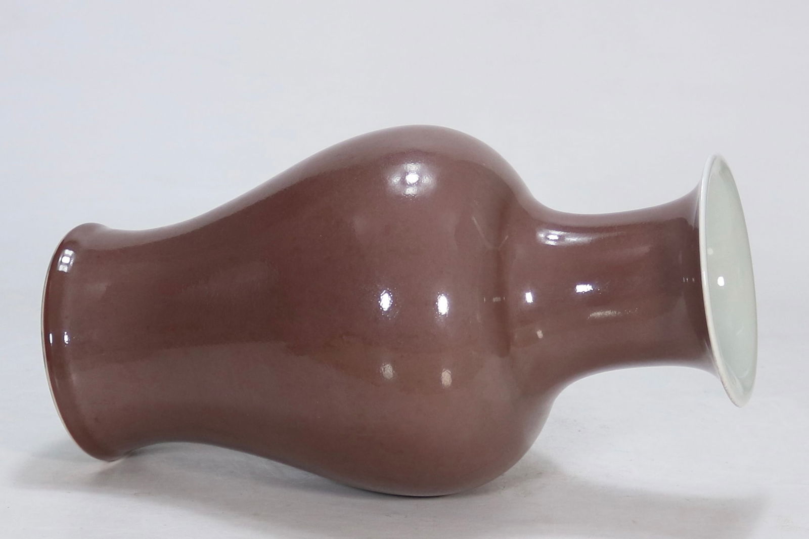 An Exquisite PeachBloom-Glazed Vase - 8