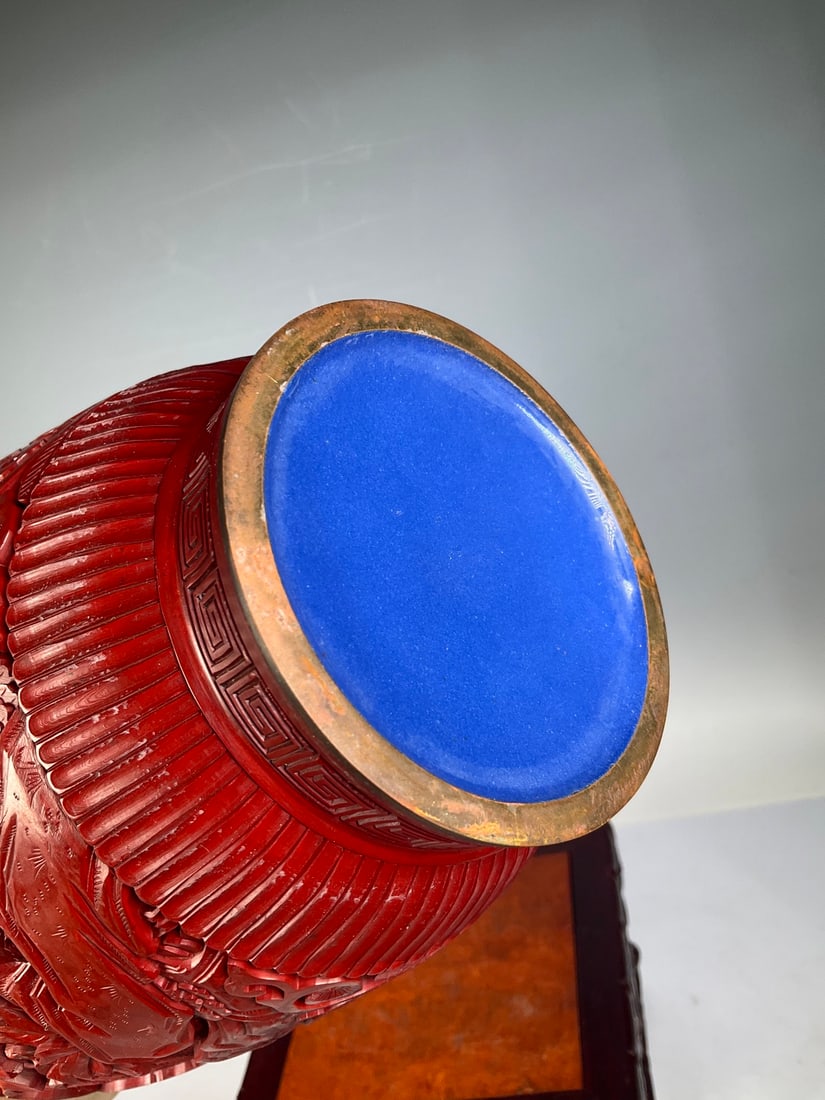 An Exquisite Bronze Carved Red Lacquer Flower Pattern Vase - 5