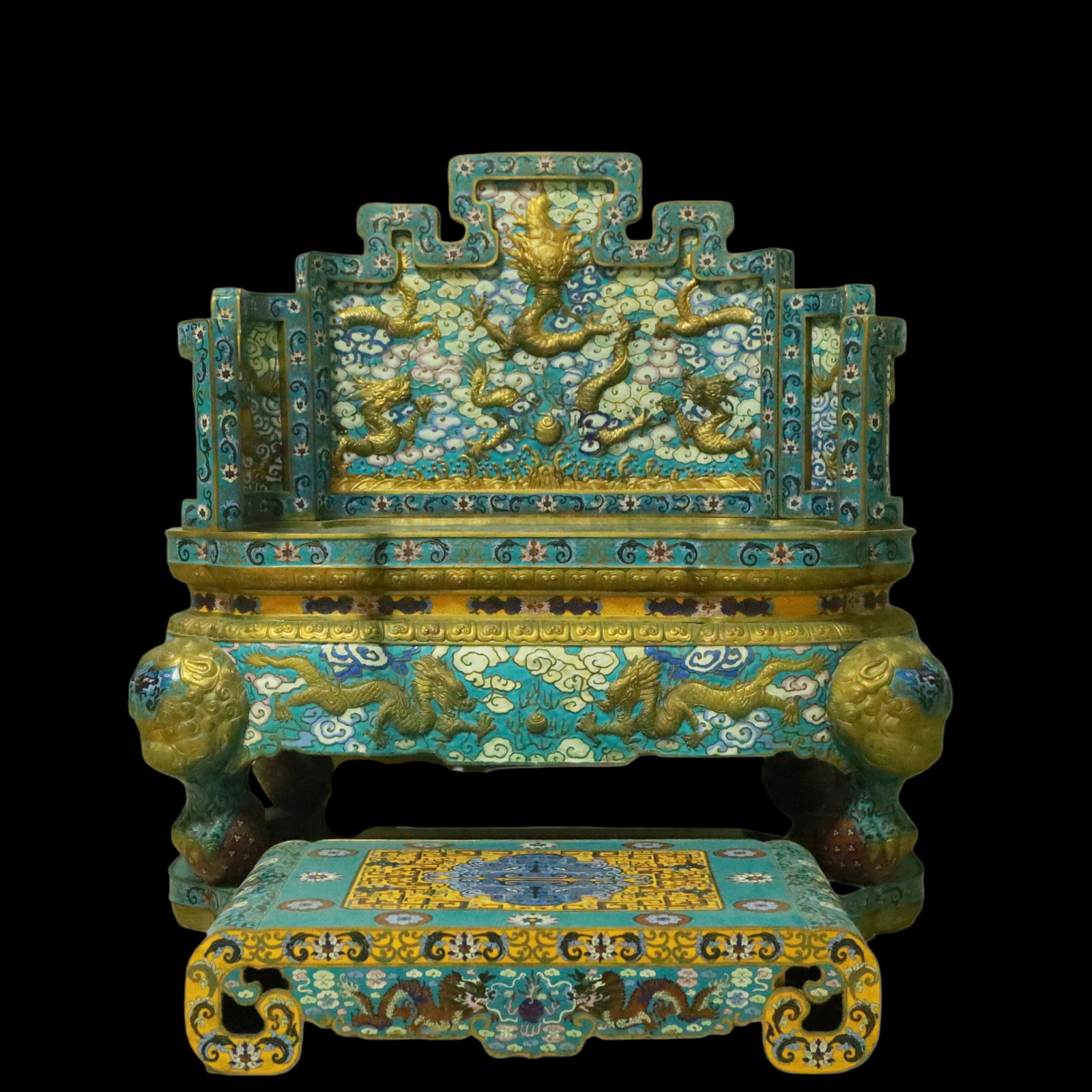 An Exquisite Cloisonne Lotus Pattern Dragon Pattern Beast-Face Pattern Throne: An Exquisite Cloisonne Lotus Pattern Dragon Pattern Beast-Face Pattern Throne Qing Dynasty, China Size:74cmx94cmx109cm (The Dimensions Of All Batches Are Manually Measured.If You Need More Detailed