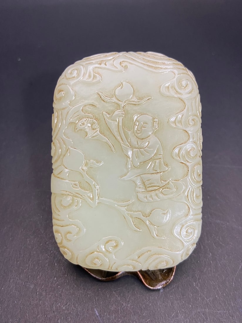 An Exquisite White Jade Character and Story Pattern Brand: An Exquisite White Jade Character and Story Pattern Brand Qing Dynasty, China ????Size:7.94cmx5.5cmx1.38cm Weight:144g (The Dimensions Of All Batches Are Manually Measured.If You Need More Detailed