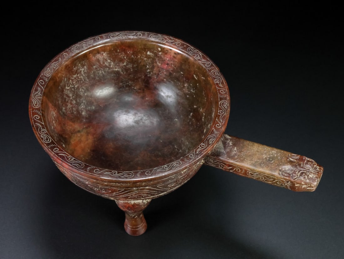 An Exquisite White Jade Beast-Face Pattern Tripod Cup - 7