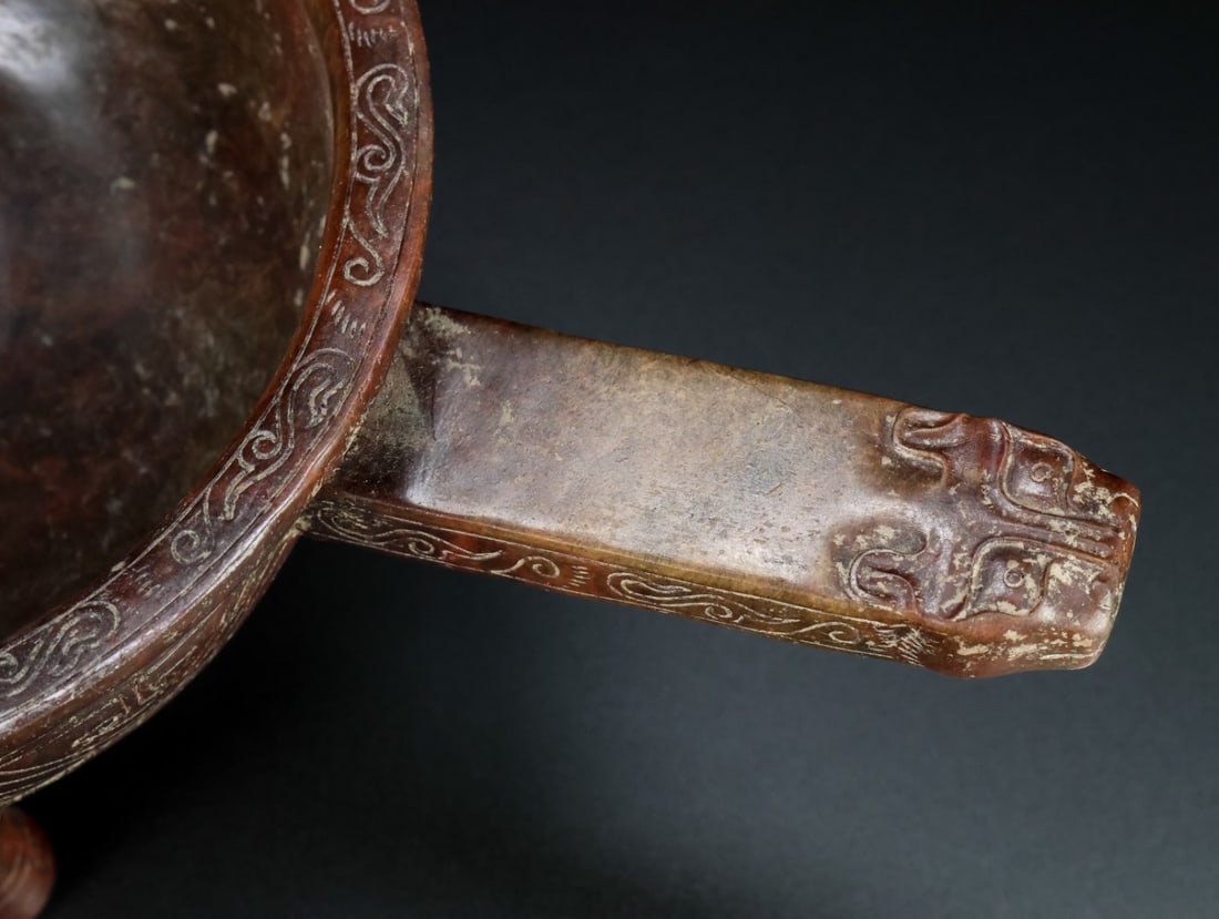 An Exquisite White Jade Beast-Face Pattern Tripod Cup - 8