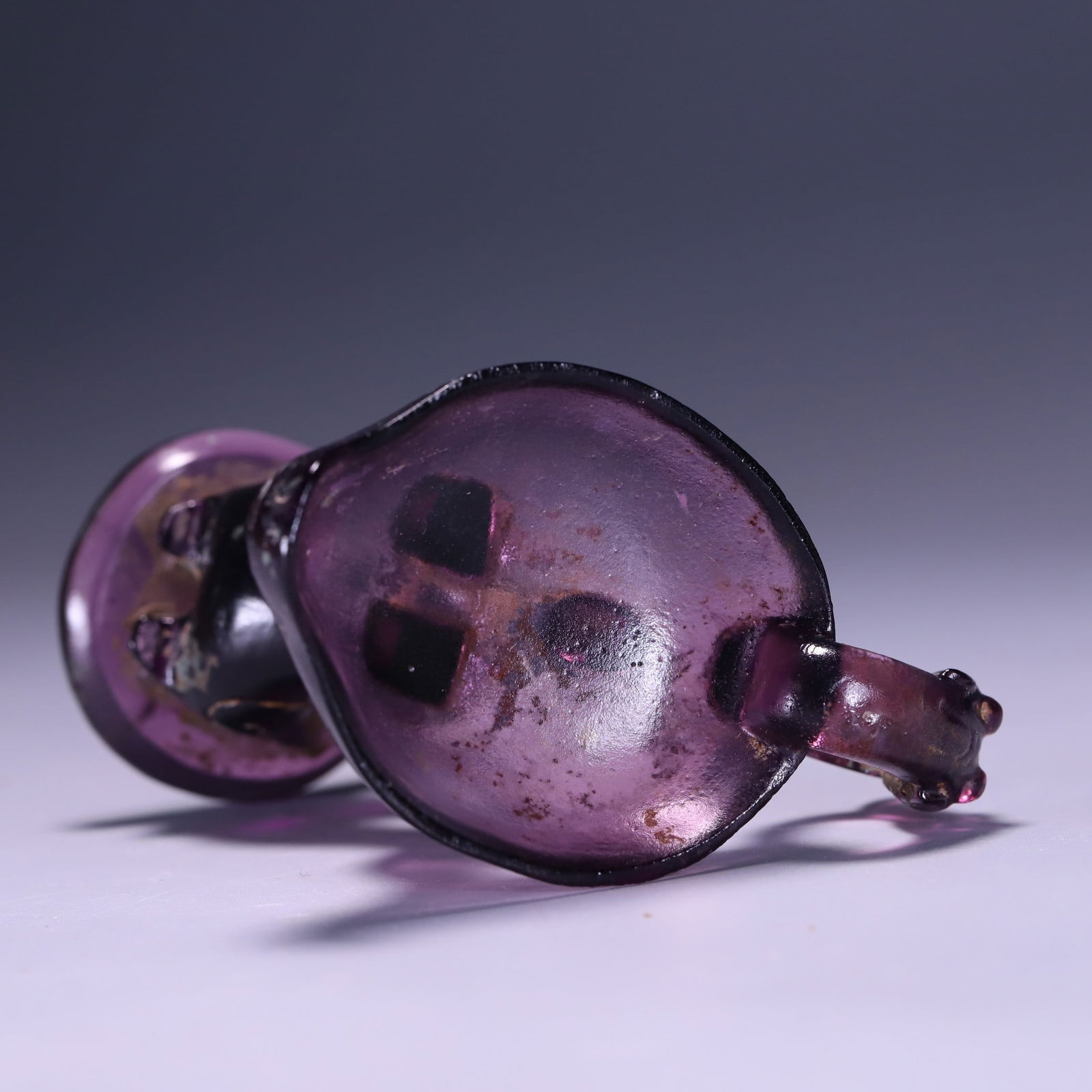 An Exquisite Glass Candlestick - 5