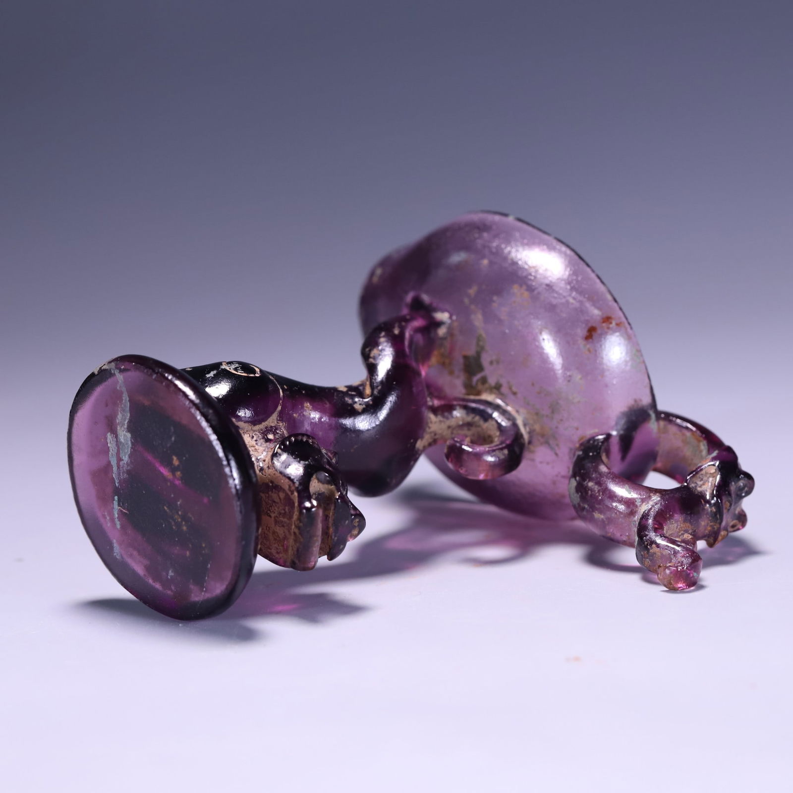 An Exquisite Glass Candlestick - 8