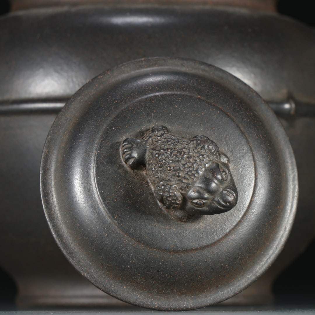 An Exquisite Purple Sands Teapot - 3