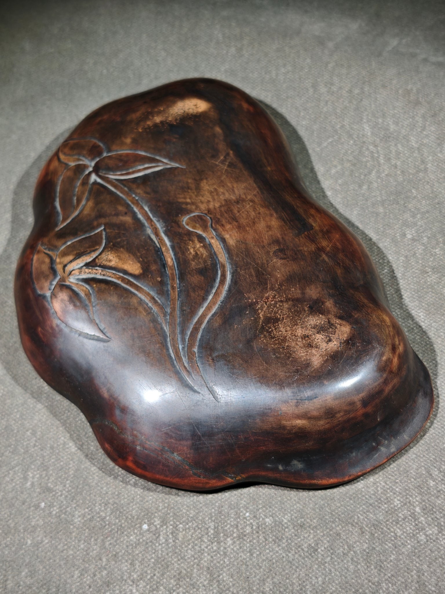 An Exquisite Crab Pattern Inkstone - 6