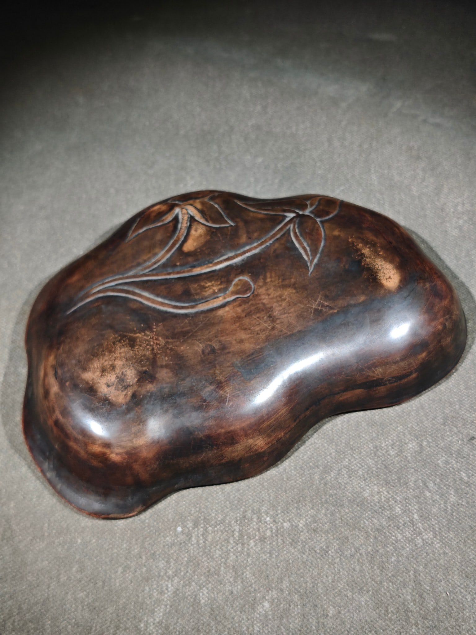 An Exquisite Crab Pattern Inkstone - 9