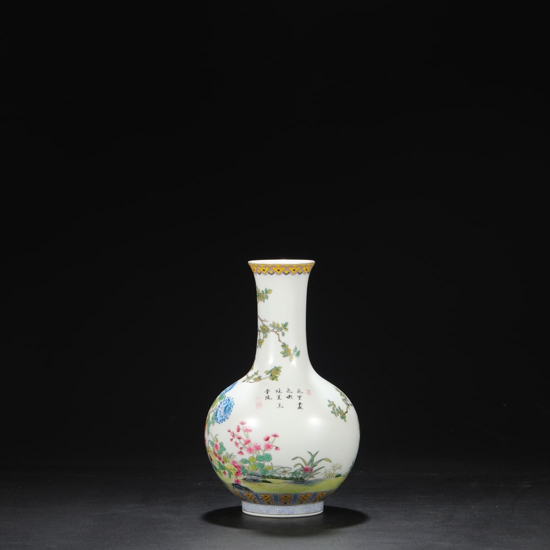 An Exquisite Enamel Flower Pattern with poem Vase - 6