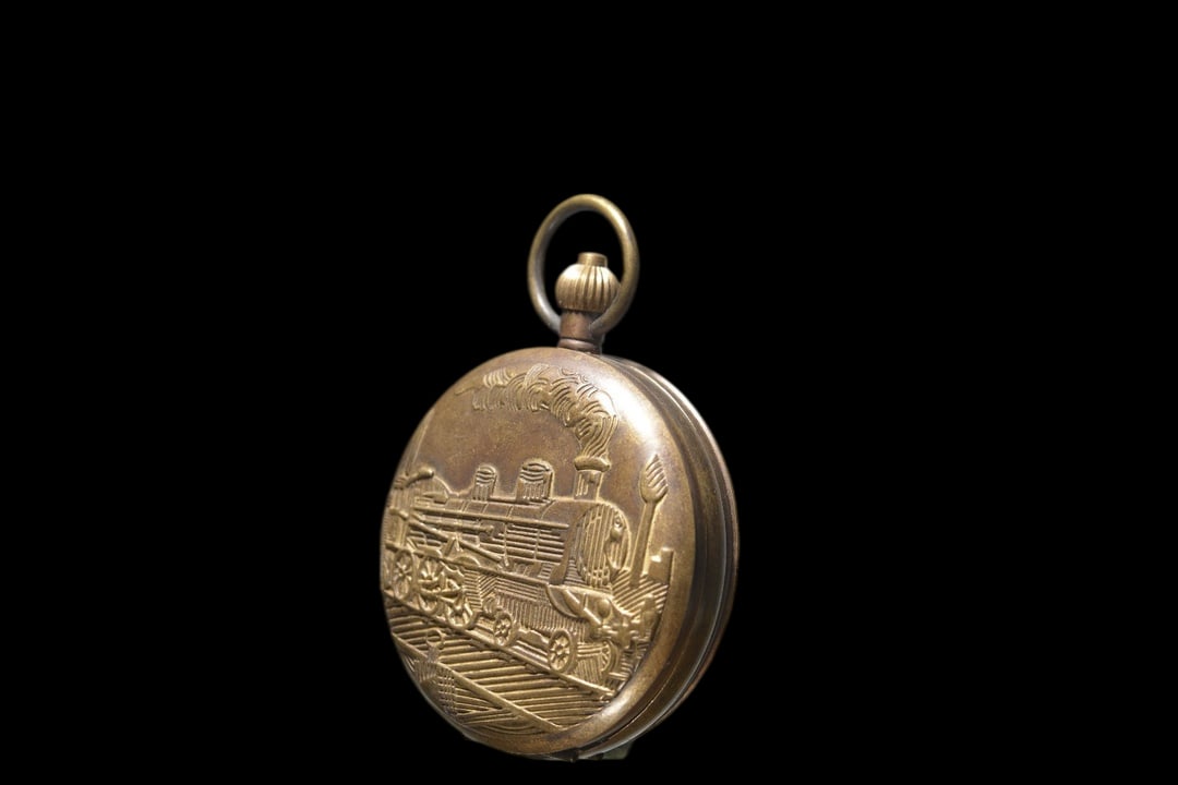 An Exquisite Bronze Pocket watch - 3