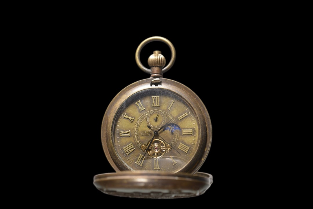 An Exquisite Bronze Pocket watch - 5