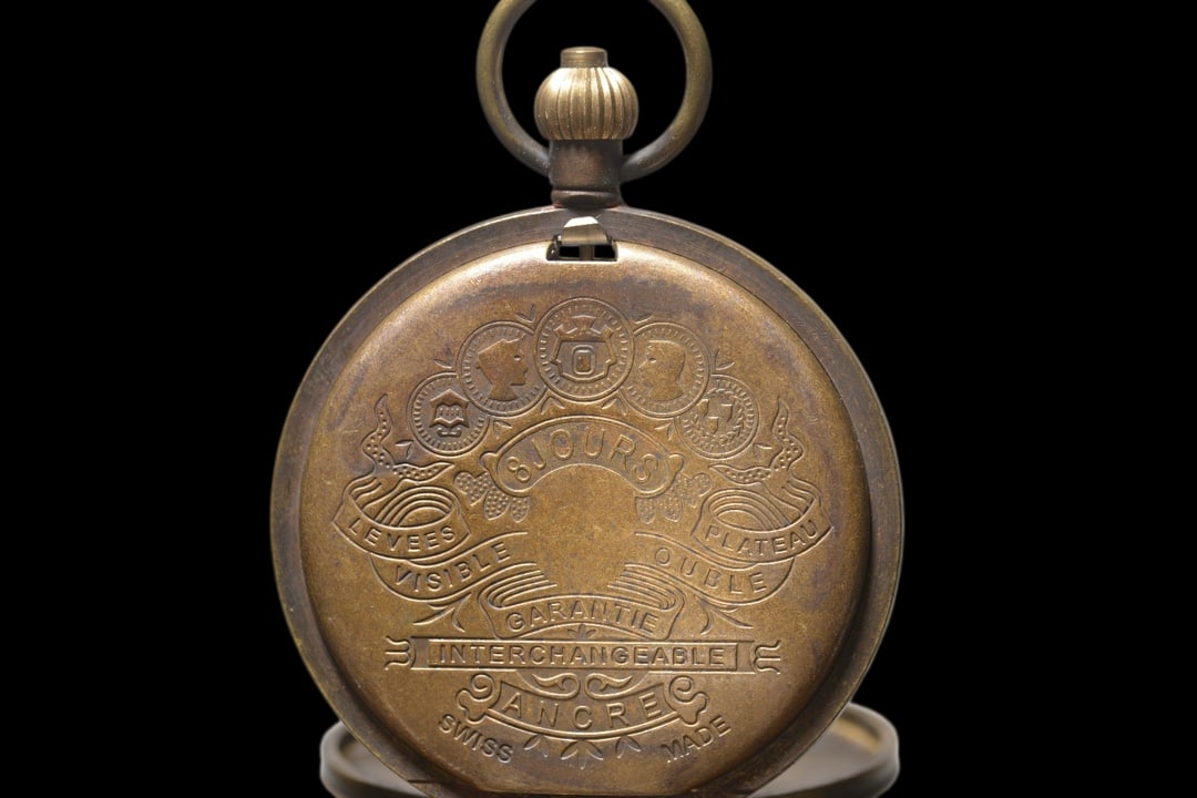 An Exquisite Bronze Pocket watch - 8