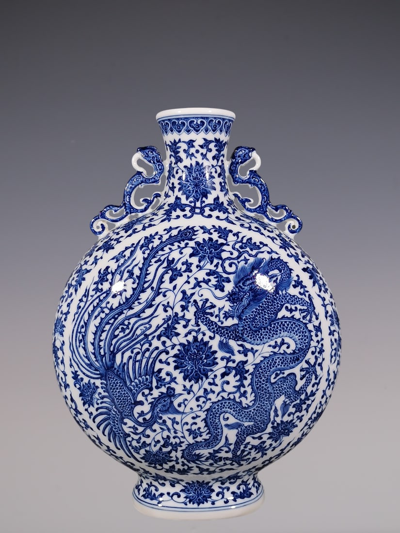 An Exquisite Blue and White Lotus Pattern Dragon and Phoenix Pattern Double-Ears Vase (1 of 9)