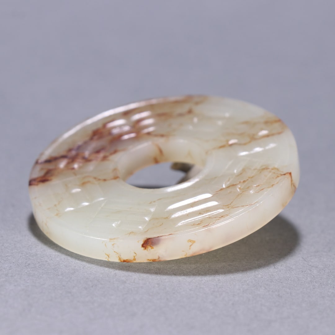 An Exquisite White Jade Ornament - 9